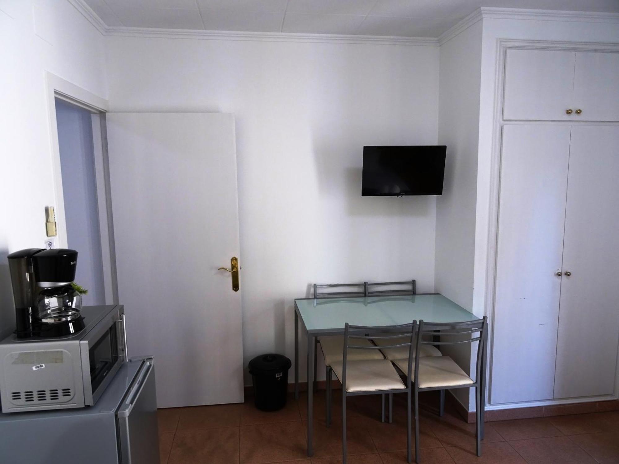 Center Plaza Figueres Apartment ฟิกวยเรส ภายนอก รูปภาพ