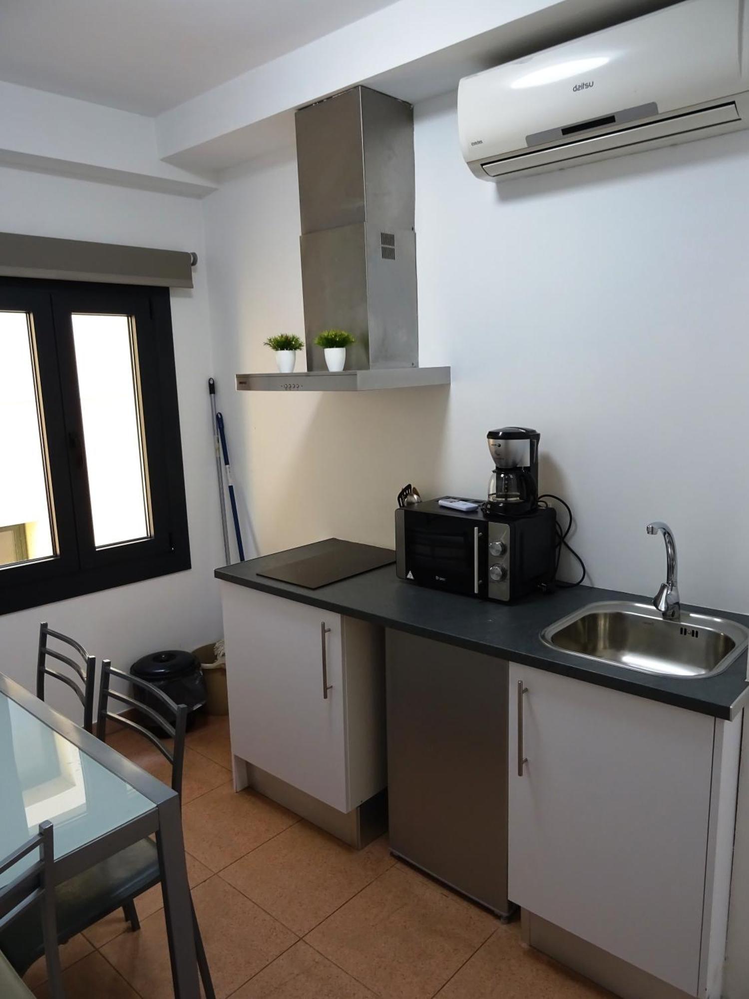 Center Plaza Figueres Apartment ฟิกวยเรส ภายนอก รูปภาพ