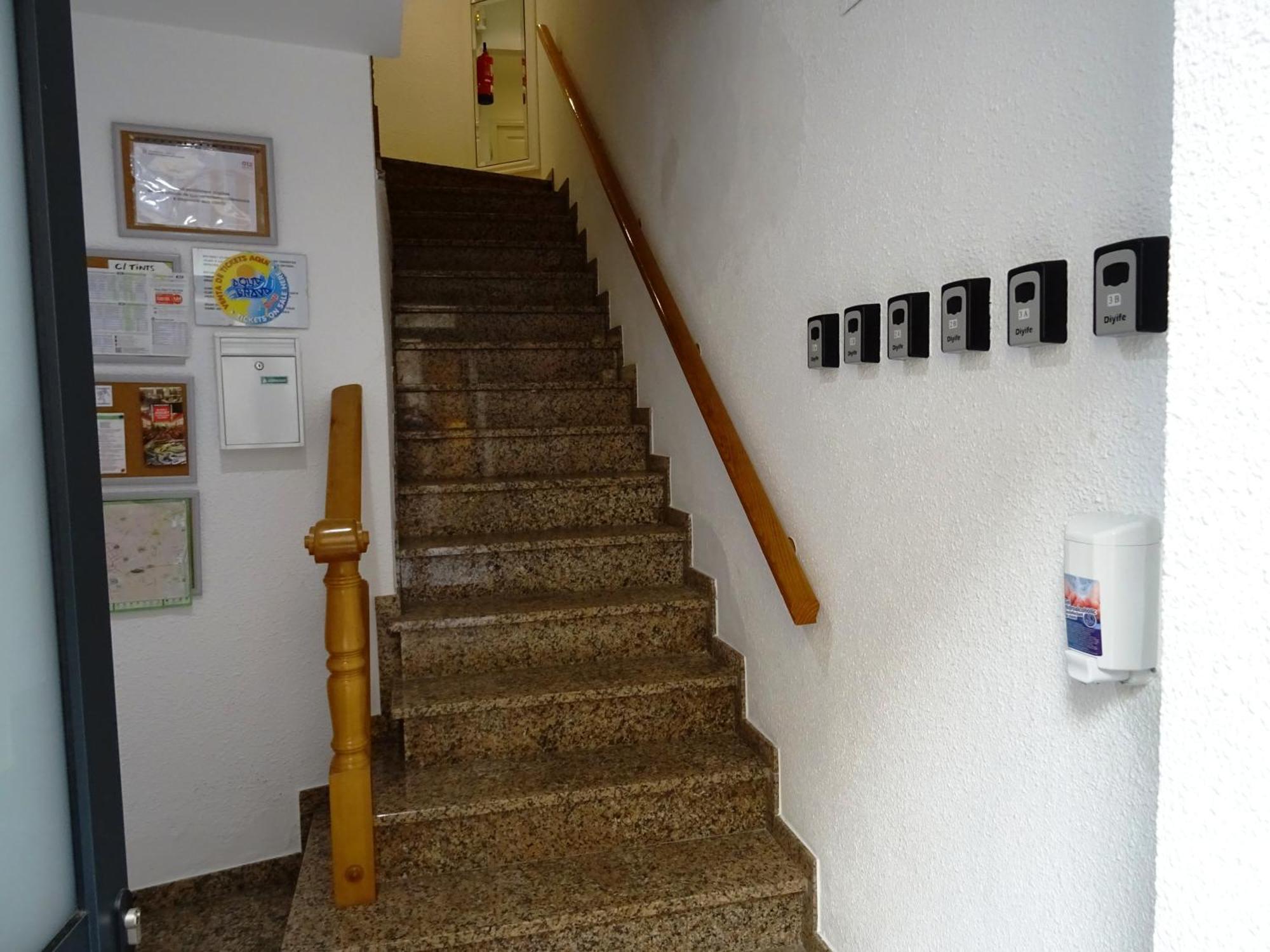 Center Plaza Figueres Apartment ฟิกวยเรส ภายนอก รูปภาพ